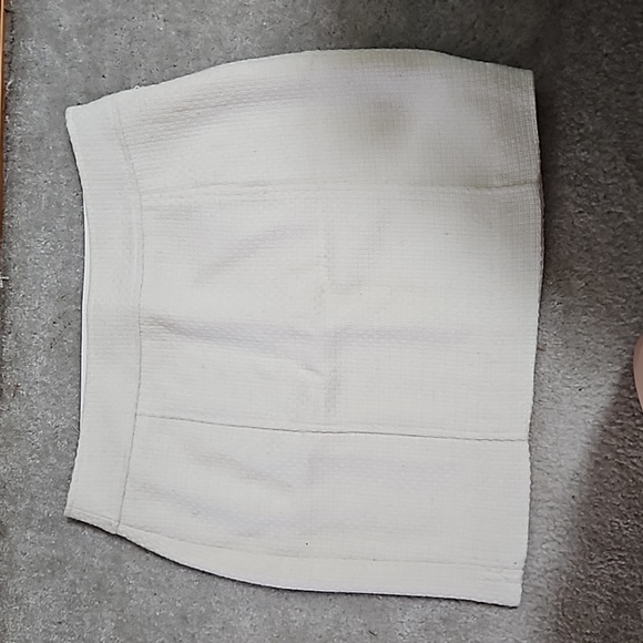 Banana Republic White Skirt - Picture 3 of 8